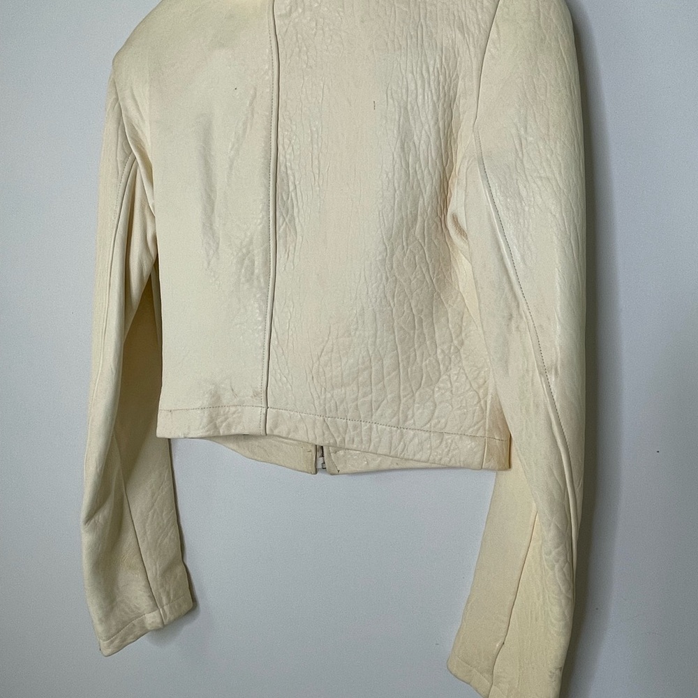 Jacket | 90s Vintage Podoll Cropped Leather Coat Butter Yellow Ruffle  **RARE** - Picture 7 of 16